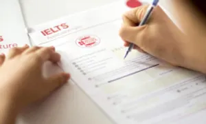 'Định giá' chứng chỉ IELTS ngang điểm 10 Anh văn