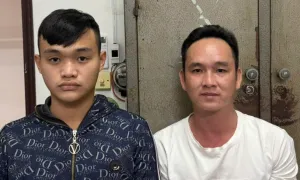 Xông vào nhà cướp chim cảnh
