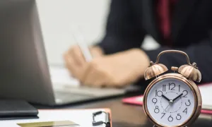 Vụ kiện sa thải nhân viên vì 'tan làm sớm một phút'