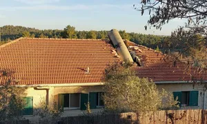 Phòng không Israel chật vật đối phó tên lửa Houthi Phòng không Israel chật vật đối phó tên lửa Houthi