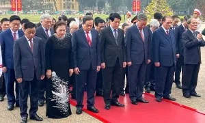 Lãnh đạo Đảng, Nhà nước vào Lăng viếng Chủ tịch Hồ Chí Minh Lãnh đạo Đảng, Nhà nước vào Lăng viếng Chủ tịch Hồ Chí Minh