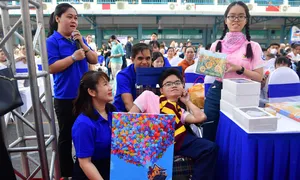 Nghị lực 'hoa nở trên sa mạc' của trẻ mắc bệnh hiếm Nghị lực 'hoa nở trên sa mạc' của trẻ mắc bệnh hiếm